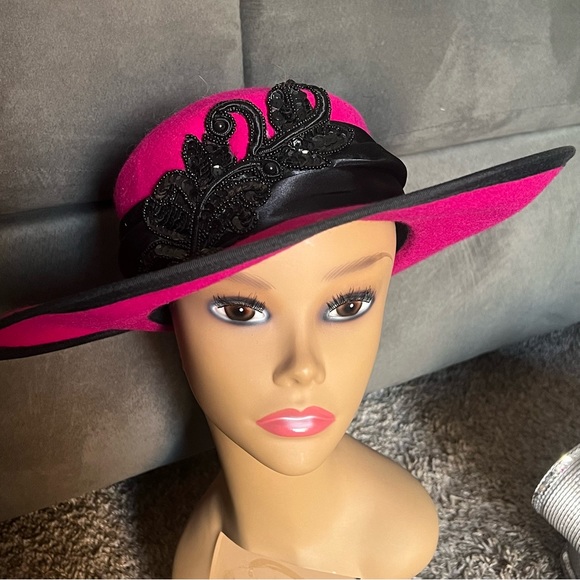 Vintage Accessories - Vintage Deep Pink Or Fuchsia Like Hat Black Sequins Swirly Ribbon Derby Style